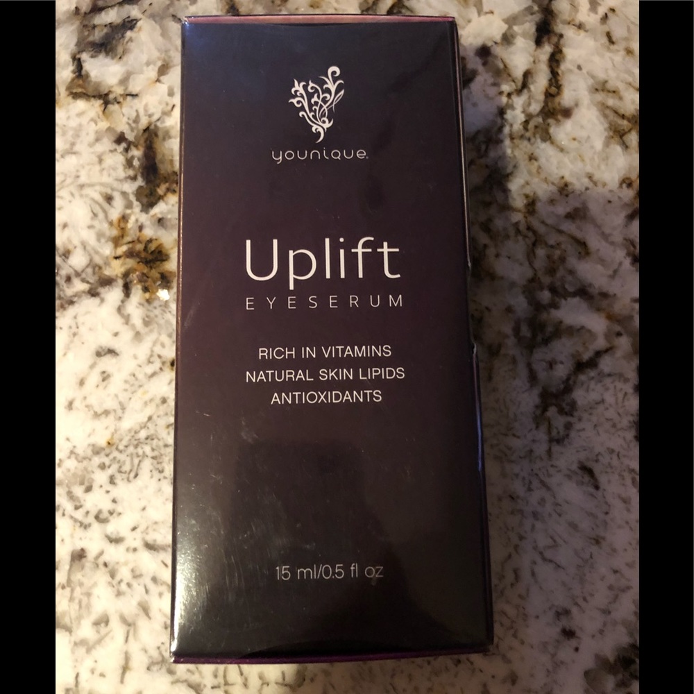 Younique Uplift Eye Serum